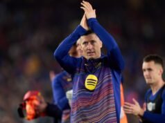 Superstar Barcelona belum menerima tawaran kontrak resmi; tidak ada pembicaraan yang diadakan tentang peran masa depan dalam tim