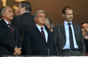 Joan Laporta bersiap untuk kunjungan kejutan ke ruang ganti sebelum pertandingan Atletico