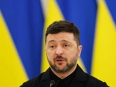 Video. Pemalsuan Rusia berdasarkan AI: gambar palsu diduga menunjukkan persahabatan Zelensky-Epstein