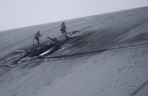 Ukraina: di Chernobyl, Greenpeace khawatir akan pelepasan radioaktivitas baru menyusul kerusakan yang disebabkan oleh pesawat tak berawak Rusia
