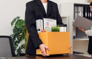 Dipecat karena bermain padel saat cuti sakit, dia mengutuk keras majikannya