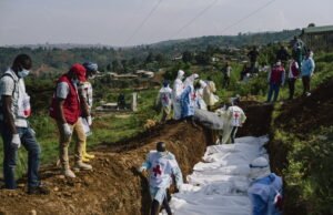‘Dunia berada di awal era baru yang berbahaya’: Laporan tahunan Amnesty memberikan gambaran suram mengenai keadaan dunia