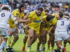 Ragbi. Isérois Régis Montagne dan rekan satu timnya ditahan polisi kemudian dibebaskan setelah membela diri dalam perkelahian