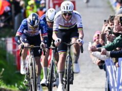 Tadej Pogacar sekali lagi mengalahkan kompetisi untuk memenangkan putaran ketiganya