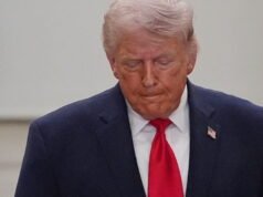 Perang Langsung di Timur Tengah. Ultimatumnya terhadap Iran ditunda hingga Selasa? Trump membagikan pesan rahasia