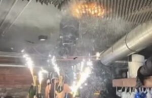 “Tanpa orang yang menarik saya keluar, saya pasti sudah mati,” kata Esteban, 17 tahun.