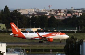 Orly. Tembakan mortir dari prosesi pernikahan mengganggu bandara, pesawat harus berputar-putar