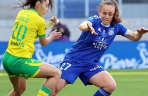 Sepak bola. Enam pemain dari Racing Club de Strasbourg dipanggil untuk seleksi