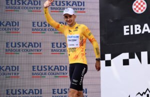 Bersepeda. Paul Seixas memenangkan Tur Negara Basque dan memberikan pukulan besar pada usia 19 tahun