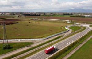 Ensisheim. Instalasi Amazon: Kisah Sinetron Panjang Sebelum Pengumuman Resmi