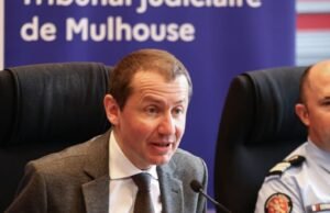 anak laki-laki itu dikurung selama lebih dari satu setengah tahun, ayahnya menghadapi hukuman 30 tahun penjara