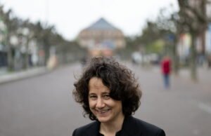 juga. Chrysoline Dupont memimpin Opéra nasional du Rhin yang segera dibangun