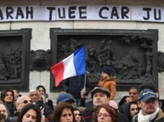 pengacara keluarga meminta pembukaan kembali penyelidikan