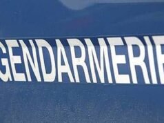 Sainte-Marie-aux-Tambang. Dia merusak akomodasi dan menyerang polisi: enam bulan ditutup