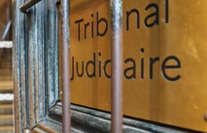 Mulhouse. Penggunaan prostitusi dan pencurian dengan kekerasan: hukuman denda dan penangguhan