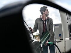 Perang Langsung di Timur Tengah. Harga minyak melonjak menjelang pembicaraan baru di Pakistan, tanpa Iran