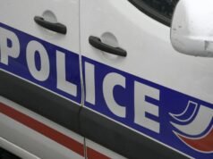 Isère. Penolakan untuk mematuhi selama 30 km: seorang remaja menabrak dua kendaraan polisi dan melarikan diri dengan skuter