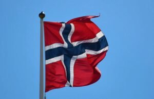 Perusahaan. Sebaliknya, Norwegia ingin melarang jejaring sosial bagi mereka yang berusia di bawah 16 tahun