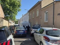 Loire. Seorang polisi bunuh diri di jalan dengan senjata dinasnya, di Roanne