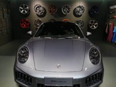 dia dibebaskan dari tuduhan oleh pengadilan