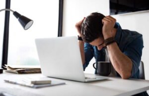 Apa yang dimaksud dengan “Brown-out”, kejahatan tak kasat mata yang mendorong 28% karyawan Perancis untuk mengundurkan diri?