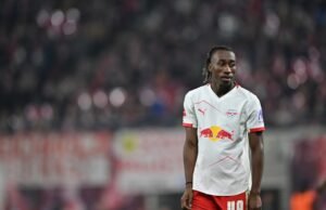 Barcelona mengawasi pemain sayap RB Leipzig yang menarik tetapi langkahnya rumit karena dua faktor