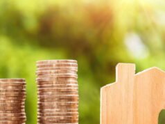 Penyewanya kehilangan pekerjaannya… tuan tanah ini menawarkan sewa satu bulan kepadanya