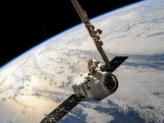 Starlink milik Elon Musk kehilangan satelit, yang terfragmentasi di luar angkasa